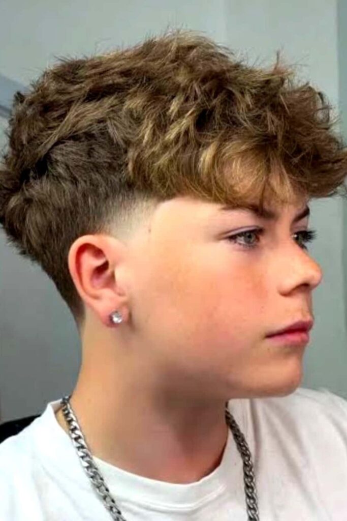 Tousled Low Taper Fringe